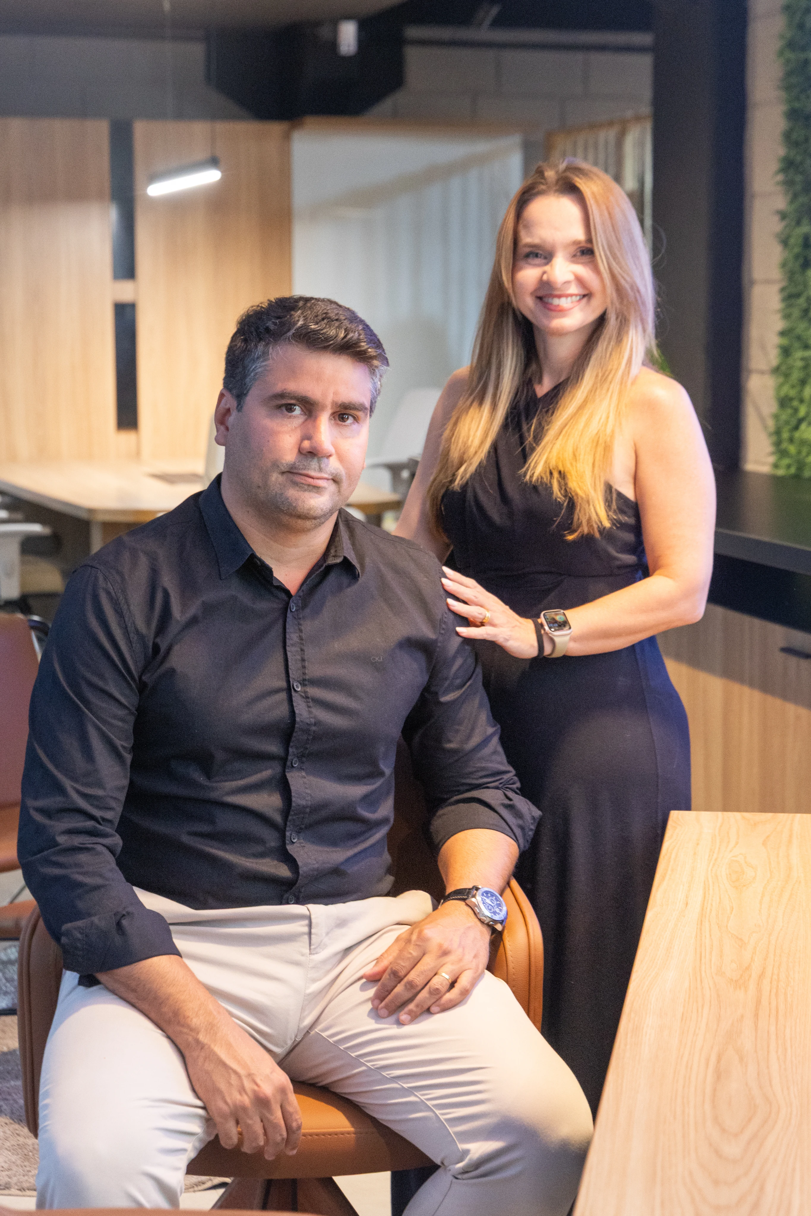 Laryssa e Rodrigo, fundadores do Grupo RL.